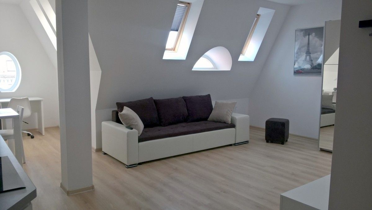 Studio #13 – 34 m² - living room