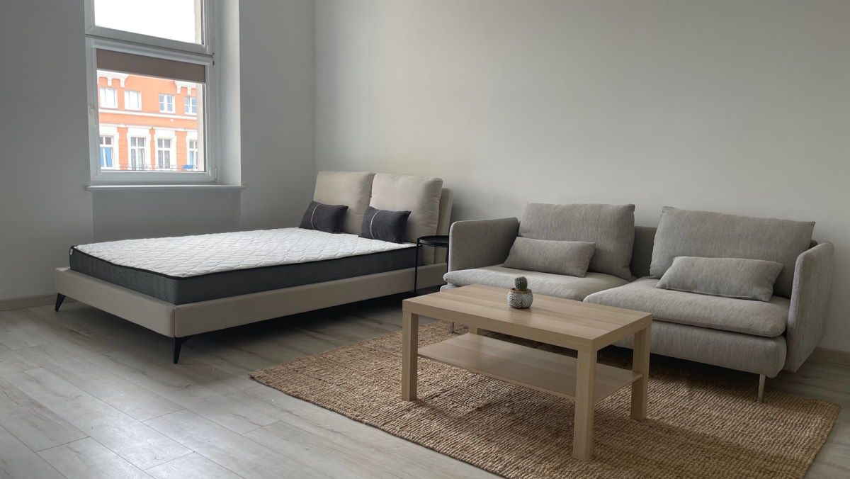 Rom 2 i kollektiv #8 – 26 m² - sofa Table + Bed