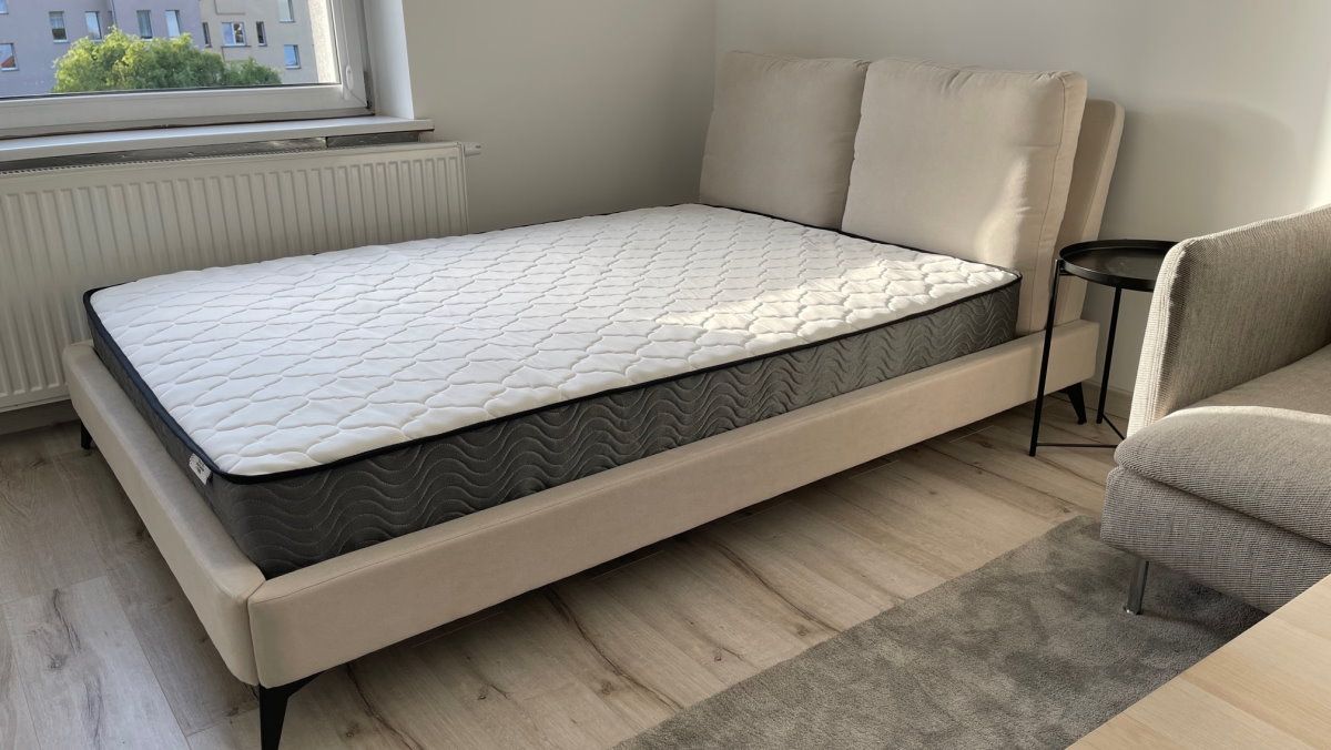 WG #8 Zimmer 3 – 20 m² - bed