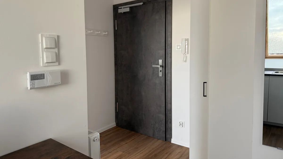 2-room #8e – 36 m² - entrance