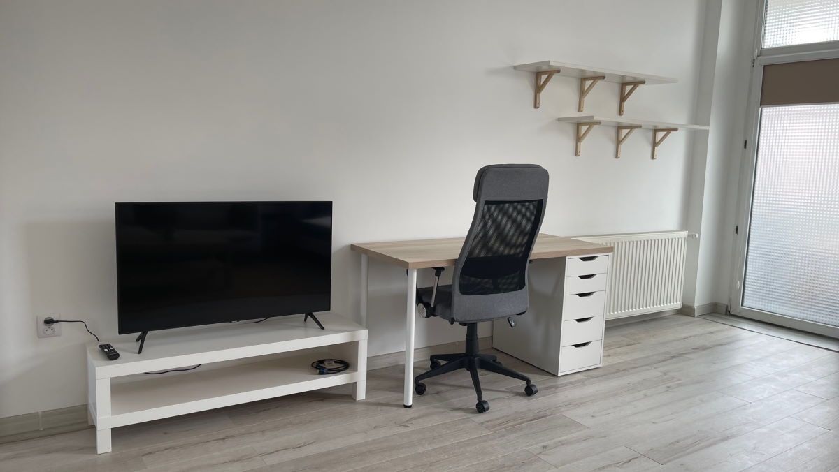 Rom 2 i kollektiv #8 – 26 m² - table