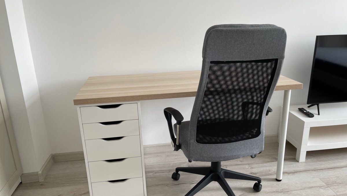 WG #8 Zimmer 3 – 20 m² - desk