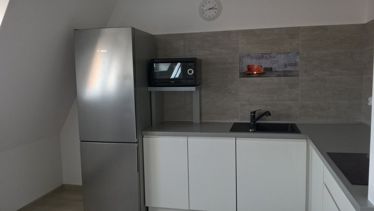 Studio #12 – 32 m² - kitchen left