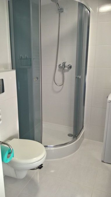 2-room #14 – 42 m² - shower