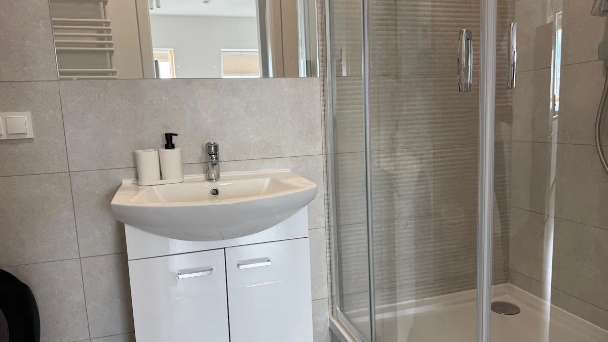 2-roms #8a – 36 m² - bathroom