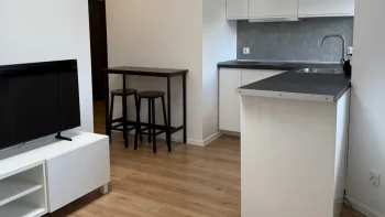 Permalien vers: 2 pièces #8j – 35 m²