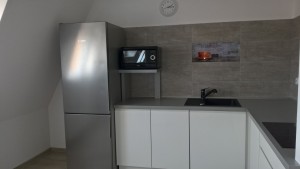 location-szczecin-studio-12-8-kitchen-left