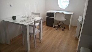location-szczecin-studio-13-7-desk-table