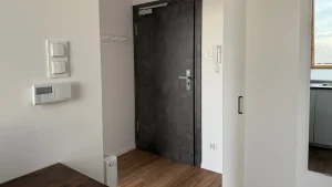 szczecin-2-room-8e-entrance1